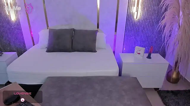 lilly ass  online show from 11/25/25, 12:38