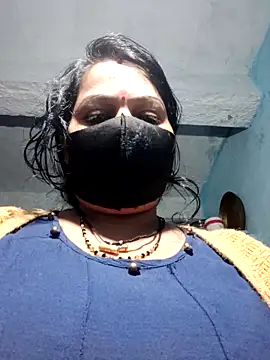 Snapshot of Haseena_Baby chatting on 01/27/25, 11:43 Haseena Baby online show from 01/27/25, 11:43