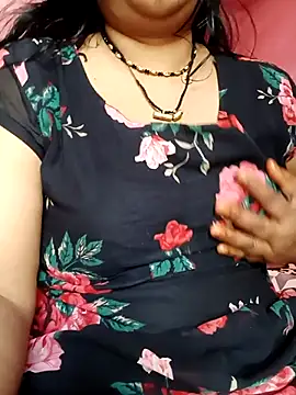 Snapshot of Haseena_Baby chatting on 03/18/25, 07:08 Haseena Baby online show from 03/18/25, 07:08