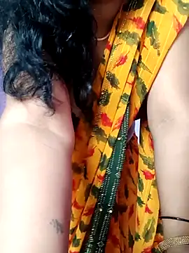 Snapshot of Haseena_Baby chatting on 10/26/25, 03:12 Haseena Baby online show from 10/26/25, 03:12