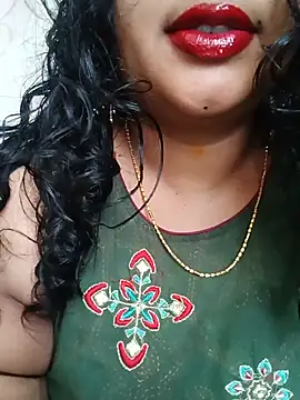 Snapshot of Haseena_Baby chatting on 06/24/26, 05:39 Haseena Baby online show from 06/24/26, 05:39