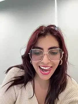 Snapshot of MartinaSooler chatting on 02/19/25, 07:48 MartinaSooler online show from 02/19/25, 07:48