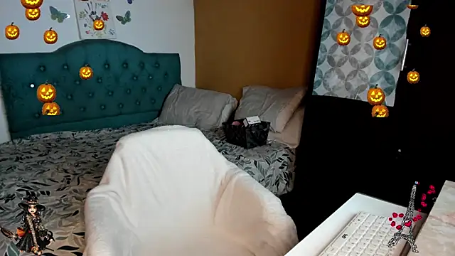 nataparis online show from 10/27/25, 12:26