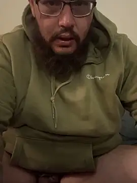 Snapshot of virginass1 chatting on 11/14/25, 11:42 virginass1 online show from 11/14/25, 11:42