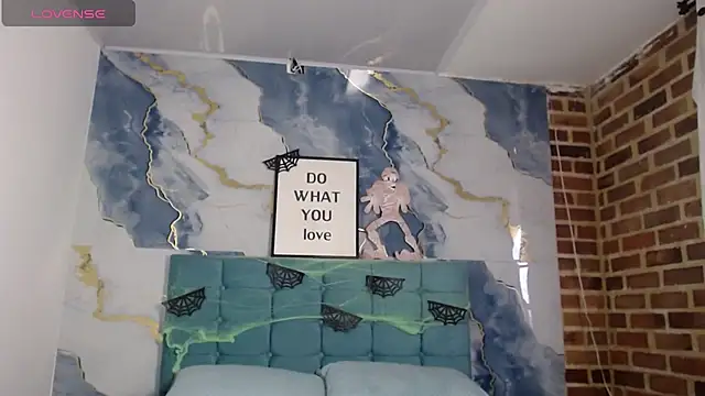 esmeralda-bk online show from 10/30/25, 07:36