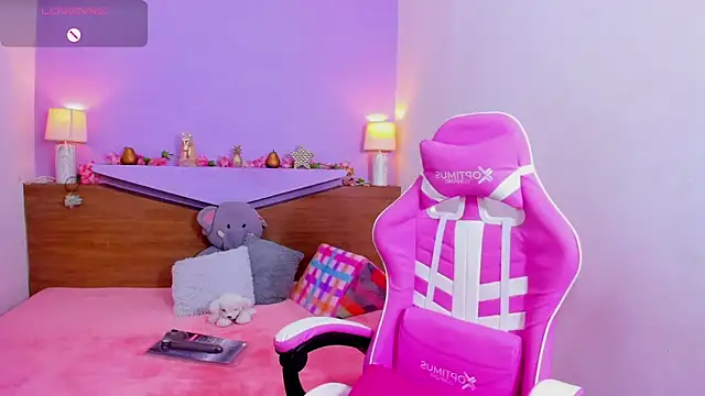 ScarletEmber3 online show from 03/23/25, 03:43