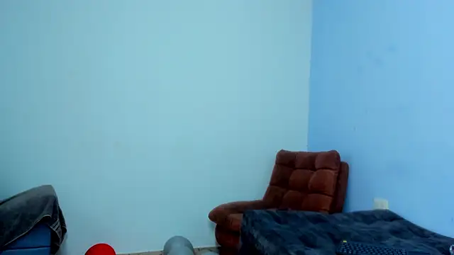 Charlotte curvy  online show from 03/10/25, 11:06