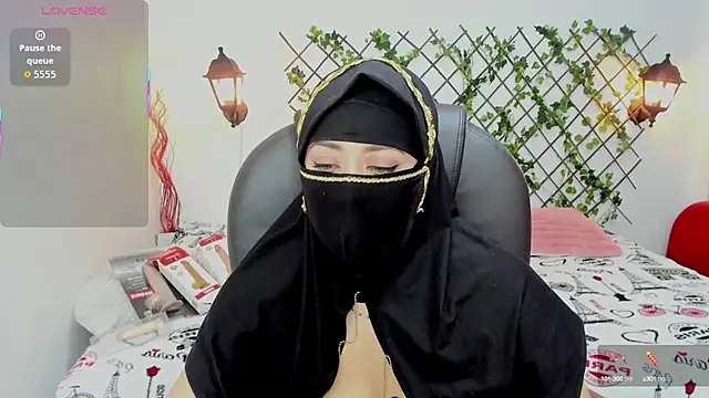 zahra Jalid online show from 10/15/25, 09:15