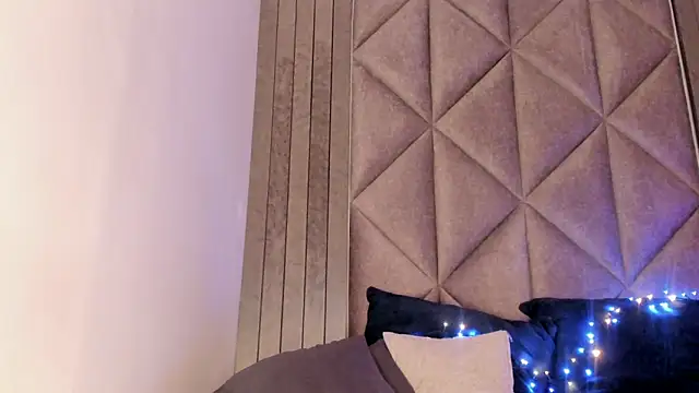 SabrinaSpell  online show from 02/20/25, 06:02