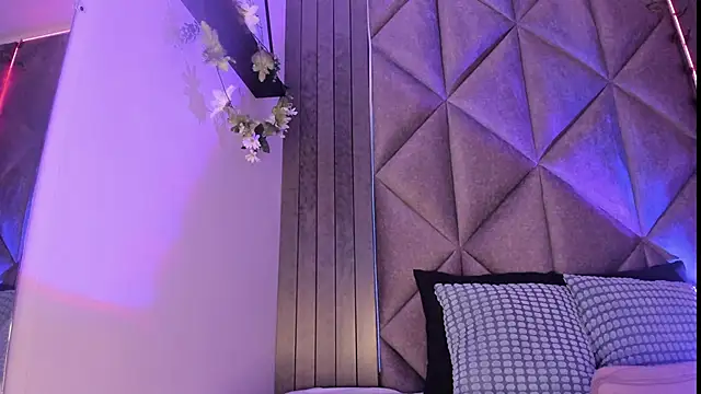 SabrinaSpell  online show from 10/19/25, 11:55