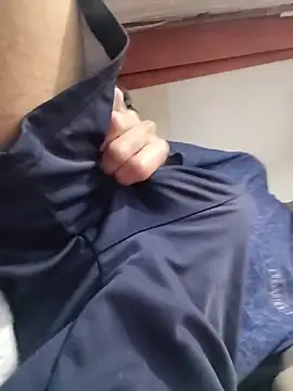 Snapshot of adriaav chatting on 06/19/26, 02:16 adriaav online show from 06/19/26, 02:16