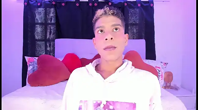 Ethan Boyy online show from 02/23/25, 06:34