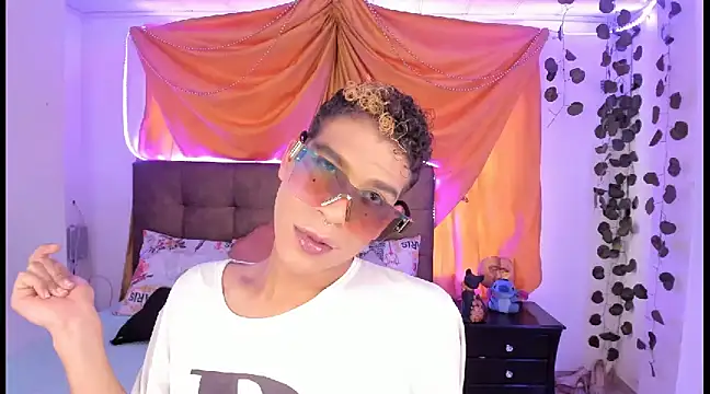 Ethan Boyy online show from 03/04/25, 06:07
