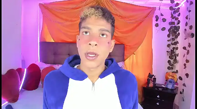 Ethan Boyy online show from 03/17/25, 07:04