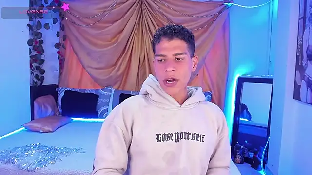 Ethan Boyy online show from 10/31/25, 10:00