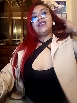 Snapshot of AnonymousGirl chatting on 10/22/25, 11:37 AnonymousGirl online show from 10/22/25, 11:37