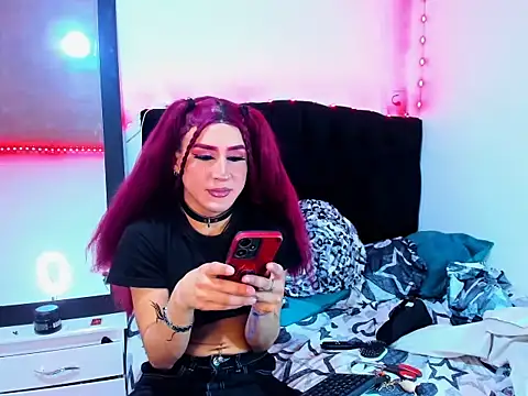 Snapshot of Georgina_Giio chatting on 09/16/25, 04:08 Georgina Giio online show from 09/16/25, 04:08