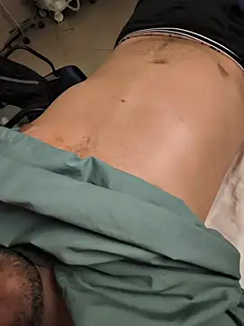 Snapshot of Inglphons chatting on 01/11/26, 08:08 Inglphons online show from 01/11/26, 08:08