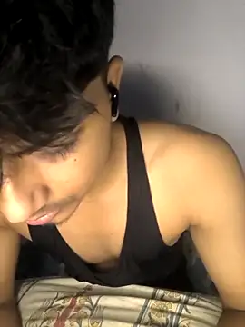 Snapshot of kaif_220 chatting on 09/14/25, 03:11 kaif 220 online show from 09/14/25, 03:11