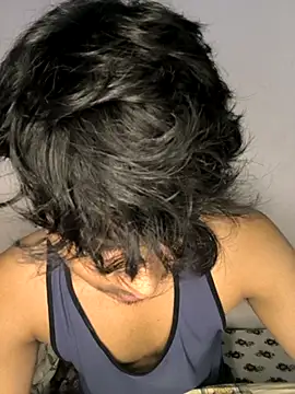 Snapshot of kaif_220 chatting on 10/02/25, 04:36 kaif 220 online show from 10/02/25, 04:36