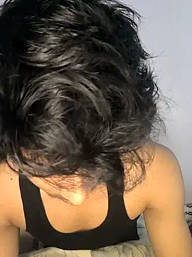 Snapshot of kaif_220 chatting on 10/06/25, 10:02 kaif 220 online show from 10/06/25, 10:02