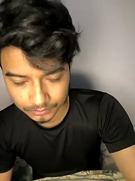 Snapshot of kaif_220 chatting on 10/17/25, 02:30 kaif 220 online show from 10/17/25, 02:30