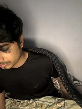 Snapshot of kaif_220 chatting on 12/02/25, 05:52 kaif 220 online show from 12/02/25, 05:52