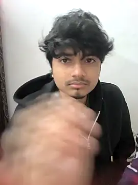 Snapshot of kaif_220 chatting on 01/16/26, 12:53 kaif 220 online show from 01/16/26, 12:53