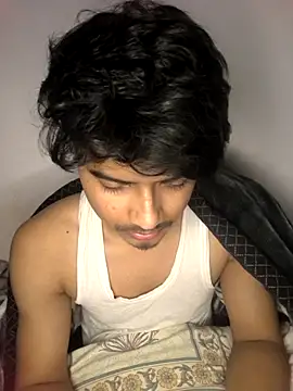 Snapshot of kaif_220 chatting on 02/07/26, 07:39 kaif 220 online show from 02/07/26, 07:39