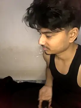 Snapshot of kaif_220 chatting on 02/17/26, 07:53 kaif 220 online show from 02/17/26, 07:53