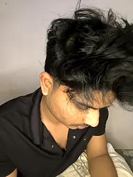 Snapshot of kaif_220 chatting on 02/18/26, 09:00 kaif 220 online show from 02/18/26, 09:00