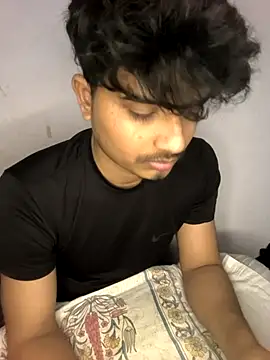 Snapshot of kaif_220 chatting on 02/23/26, 08:06 kaif 220 online show from 02/23/26, 08:06