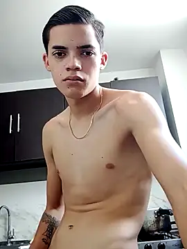 Latinos 2001 online show from 01/19/25, 03:32