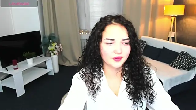 Snapshot of AmeliaLoveee chatting on 01/27/25, 01:16 AmeliaLoveee online show from 01/27/25, 01:16