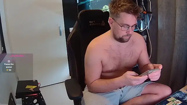 justinitt online show from 02/11/25, 09:03