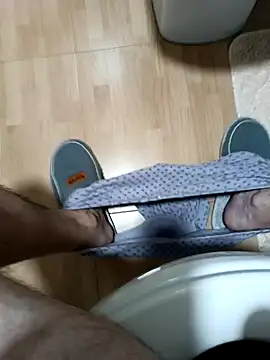 Snapshot of xxxxGuruxxxx chatting on 03/21/25, 01:34 xxxxGuruxxxx online show from 03/21/25, 01:34