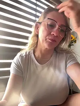 AtheneaRusell online show from 12/19/25, 07:10