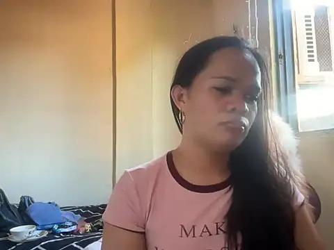 Snapshot of SophiaCourthaway chatting on 06/15/26, 10:45 SophiaCourthaway online show from 06/15/26, 10:45