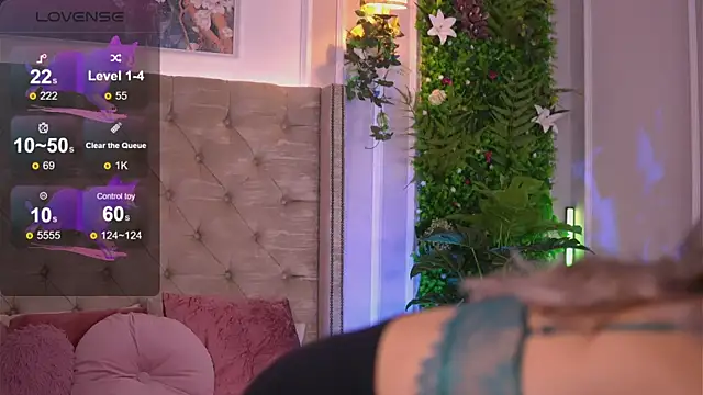 SarahPeach8 online show from 02/10/25, 05:14