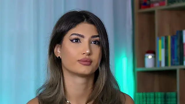 SarahPeach8 online show from 10/04/25, 03:37