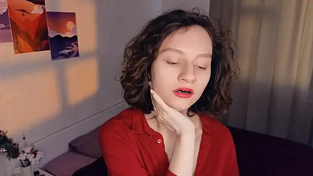 Leya Curly online show from 03/15/25, 12:24