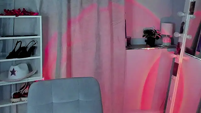 Snapshot of Sahara_Shields chatting on 05/16/26, 11:09 Sahara Shields online show from 05/16/26, 11:09