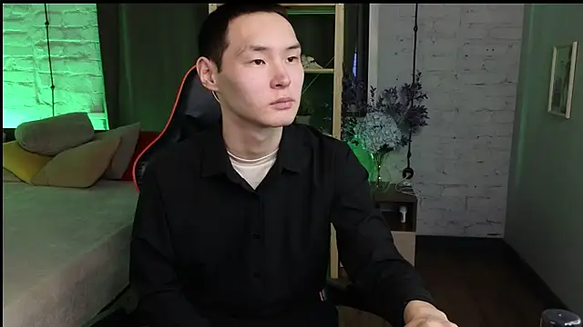 Snapshot of M_Jasper chatting on 01/15/25, 12:47 M Jasper online show from 01/15/25, 12:47