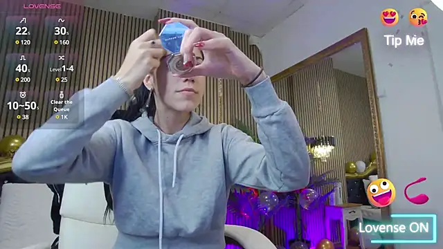 Snapshot of KeylaBlair chatting on 02/08/25, 04:57 KeylaBlair online show from 02/08/25, 04:57