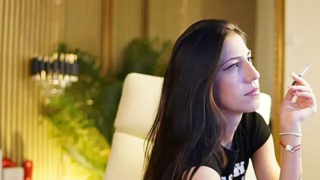 Snapshot of KeylaBlair chatting on 03/15/25, 07:31 KeylaBlair online show from 03/15/25, 07:31