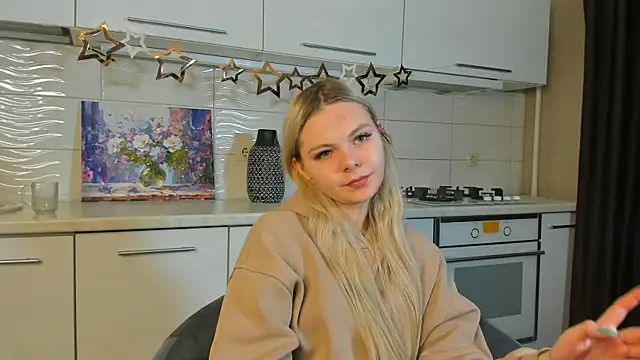 SynnoveEyre online show from 02/05/25, 02:16