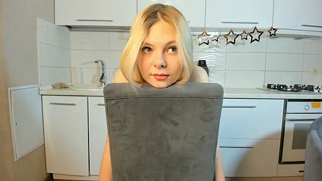 SynnoveEyre online show from 02/10/25, 05:52