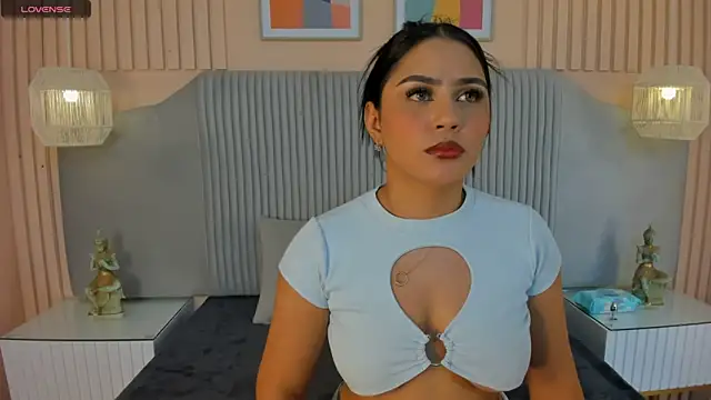 janna lopez  online show from 02/05/25, 10:08