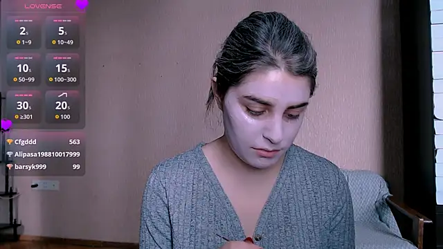  Roselina  online show from 10/28/25, 11:25