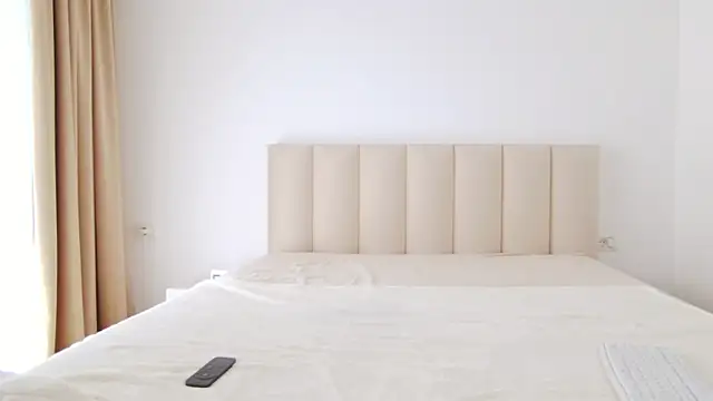 Saradiamond1 online show from 03/23/25, 08:48